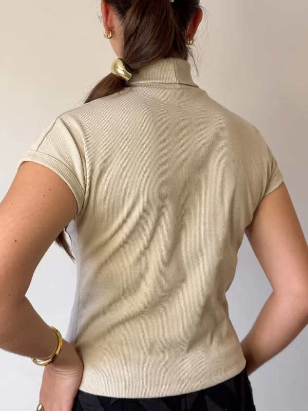 Blusa Gola Alta Bege - Image 2