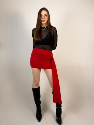 Saia Curta em Poliamida com Tira Vermelho